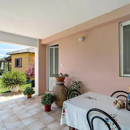Woodpecker House Lefkada Διαμέρισμα Λυγιά