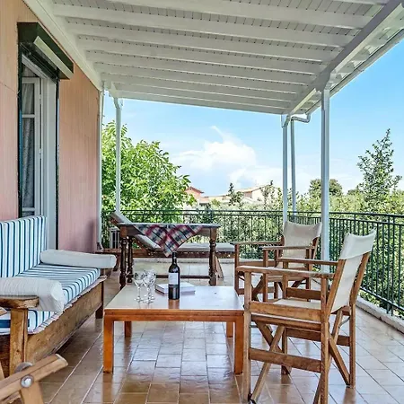 Woodpecker House Lefkada *